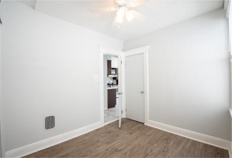 24 Edwards Court Bayonne NJ 07002