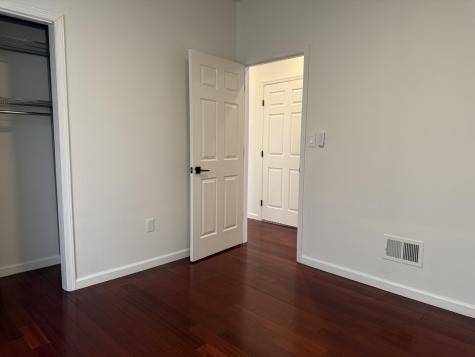 49 Belmont Avenue Jersey City NJ 07304-3004
