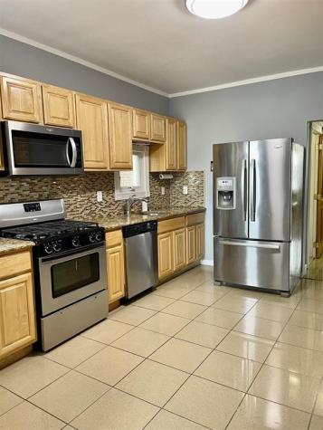 522 37th Street Union City NJ 07087