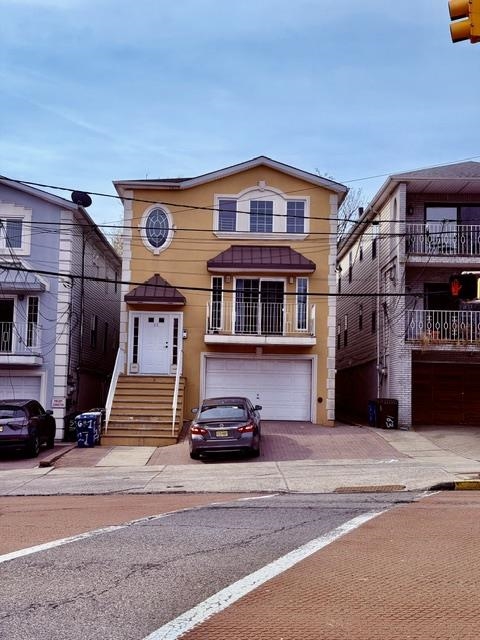 61 71st Street Guttenberg NJ 07093