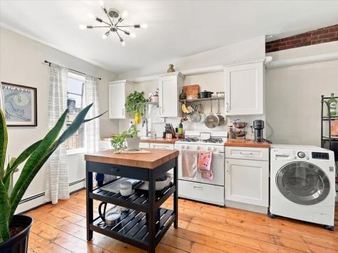 223 8th Street Jersey City NJ 07302