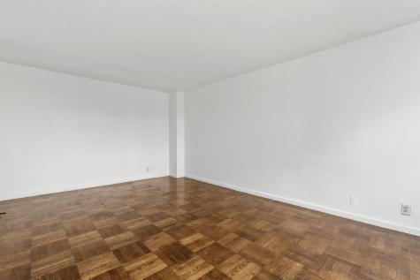 6515 Boulevard East West New York NJ 07093