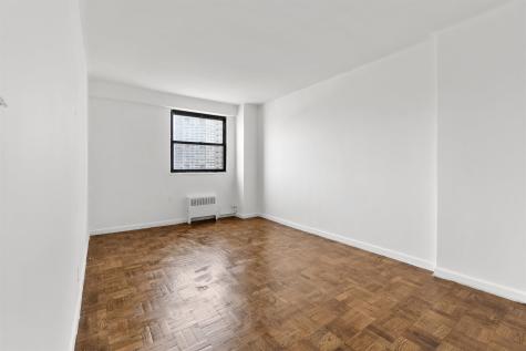 6515 Boulevard East West New York NJ 07093