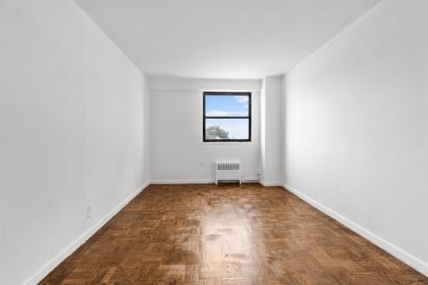 6515 Boulevard East West New York NJ 07093
