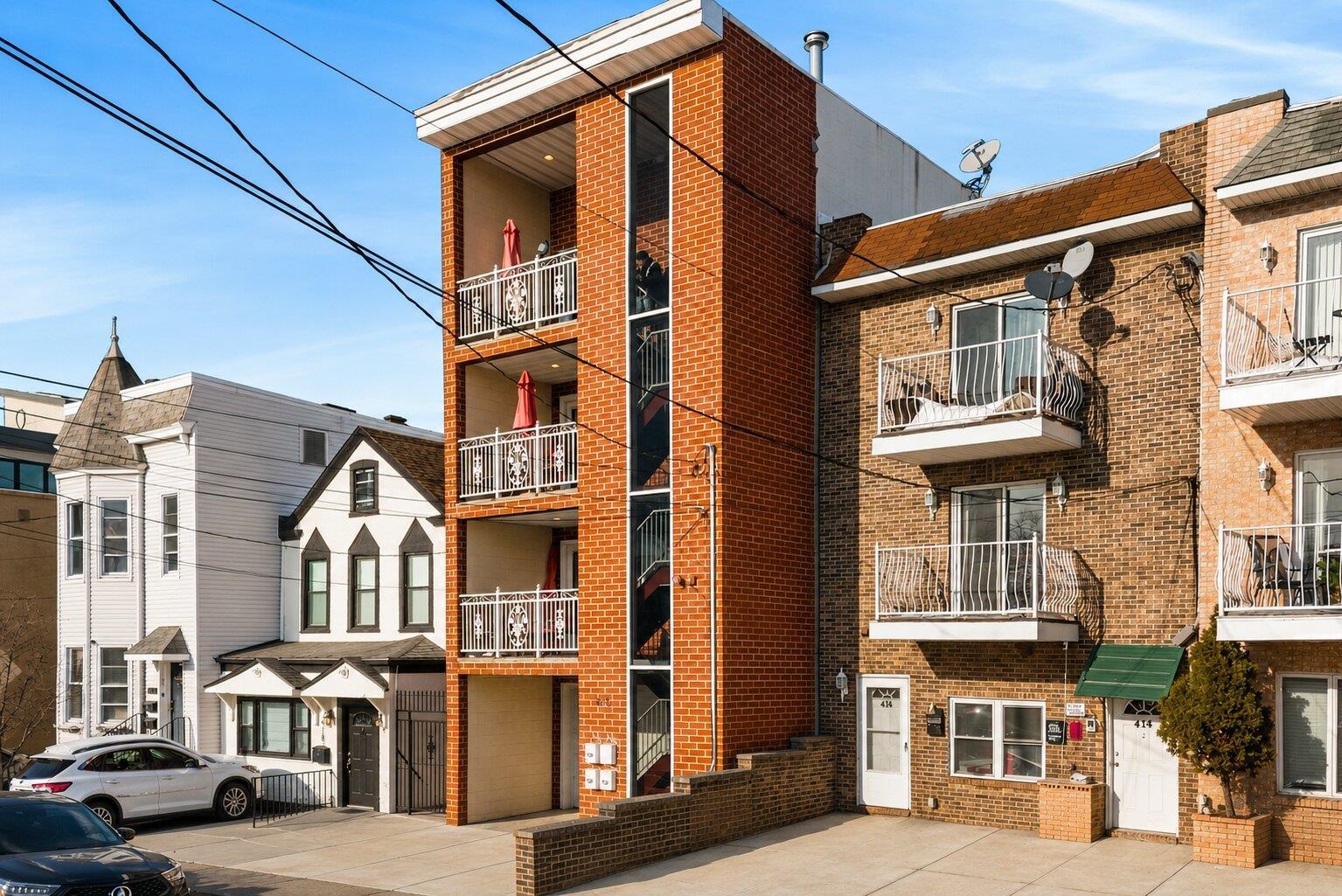 416 2nd Street Union City NJ 07087
