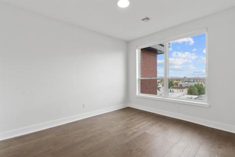 260 Avenue E Bayonne NJ 07002