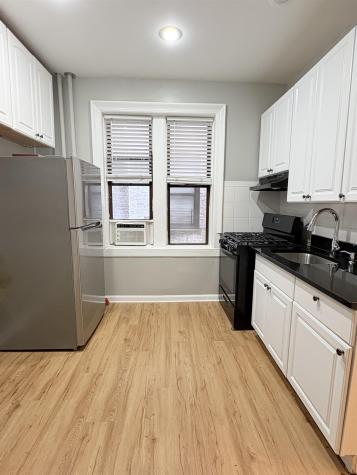 527-529 34th Street Union City NJ 07087
