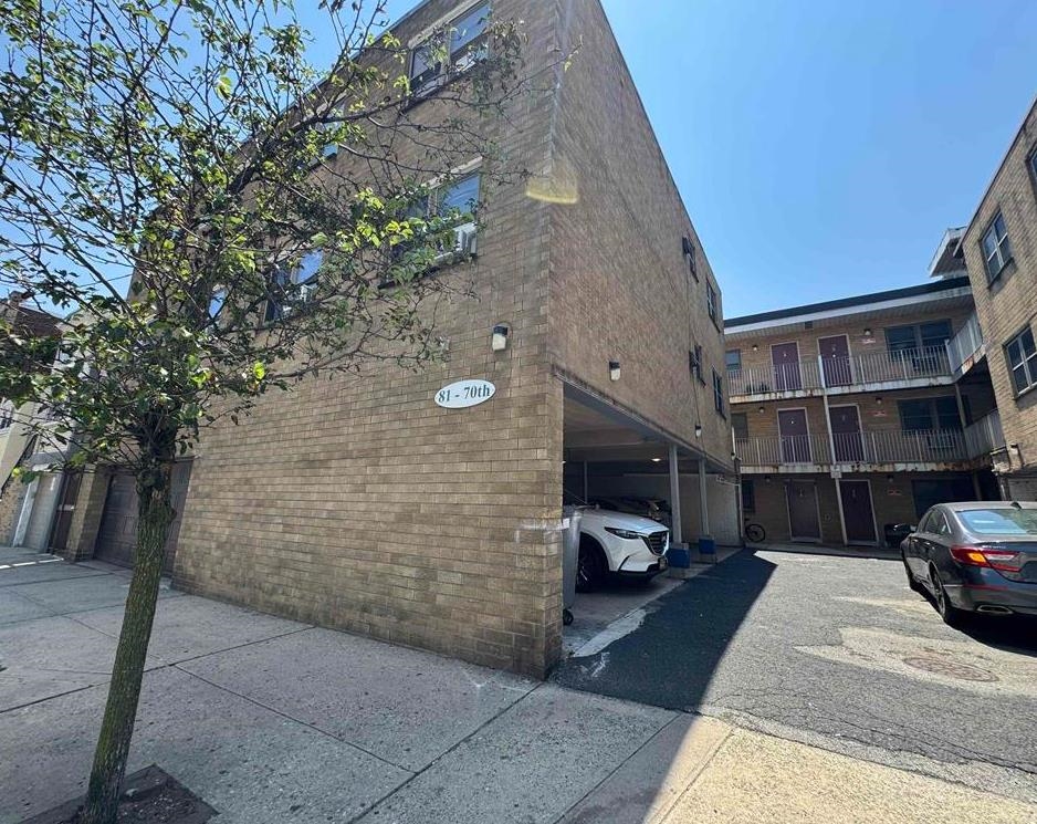 81 70th Street Guttenberg NJ 07093