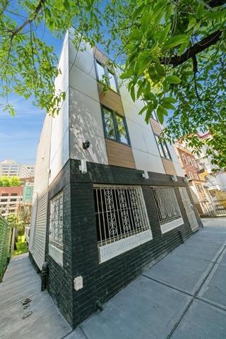 195 Bay Street Jersey City NJ 07302