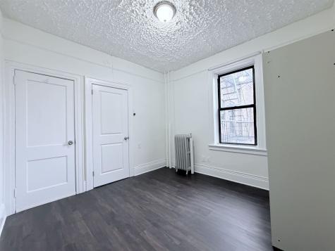 7306 Park Avenue North Bergen NJ 07047