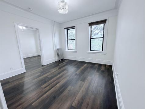 7306 Park Avenue North Bergen NJ 07047