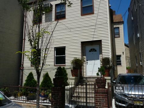 542 28th Street Union City NJ 07087