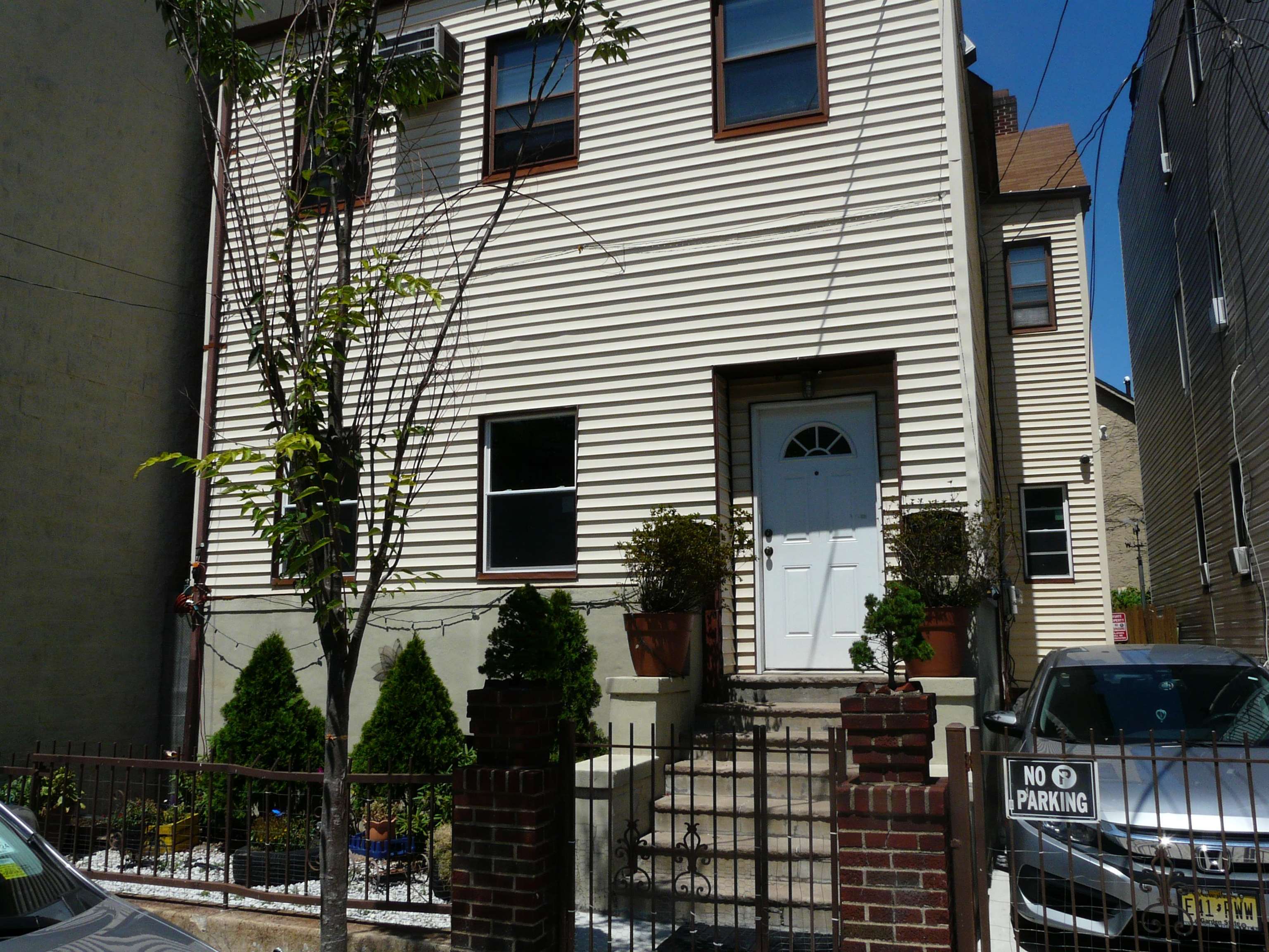 542 28th Street Union City NJ 07087