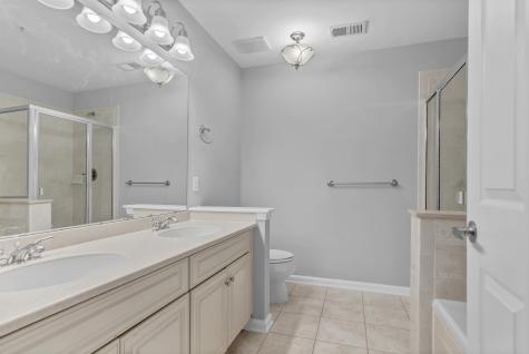 40 Lydia Drive Guttenberg NJ 07093