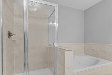 40 Lydia Drive Guttenberg NJ 07093