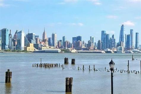 40 Lydia Drive Guttenberg NJ 07093