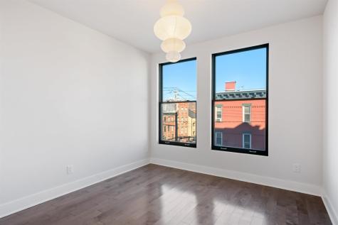 227 4th Street Jersey City NJ 07302