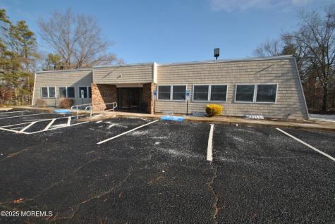 75 Lacey Road Whiting NJ 08759