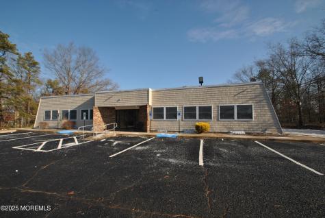 75 Lacey Road Whiting NJ 08759