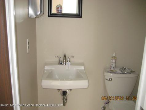 59 Avenue At The Common Shrewsbury Boro NJ 07702