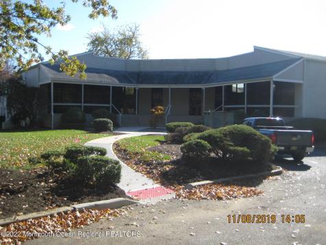 59 Avenue At The Common Shrewsbury Boro NJ 07702