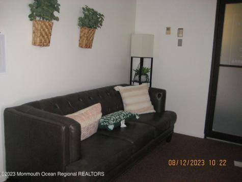 59 Avenue At The Common Shrewsbury Boro NJ 07702