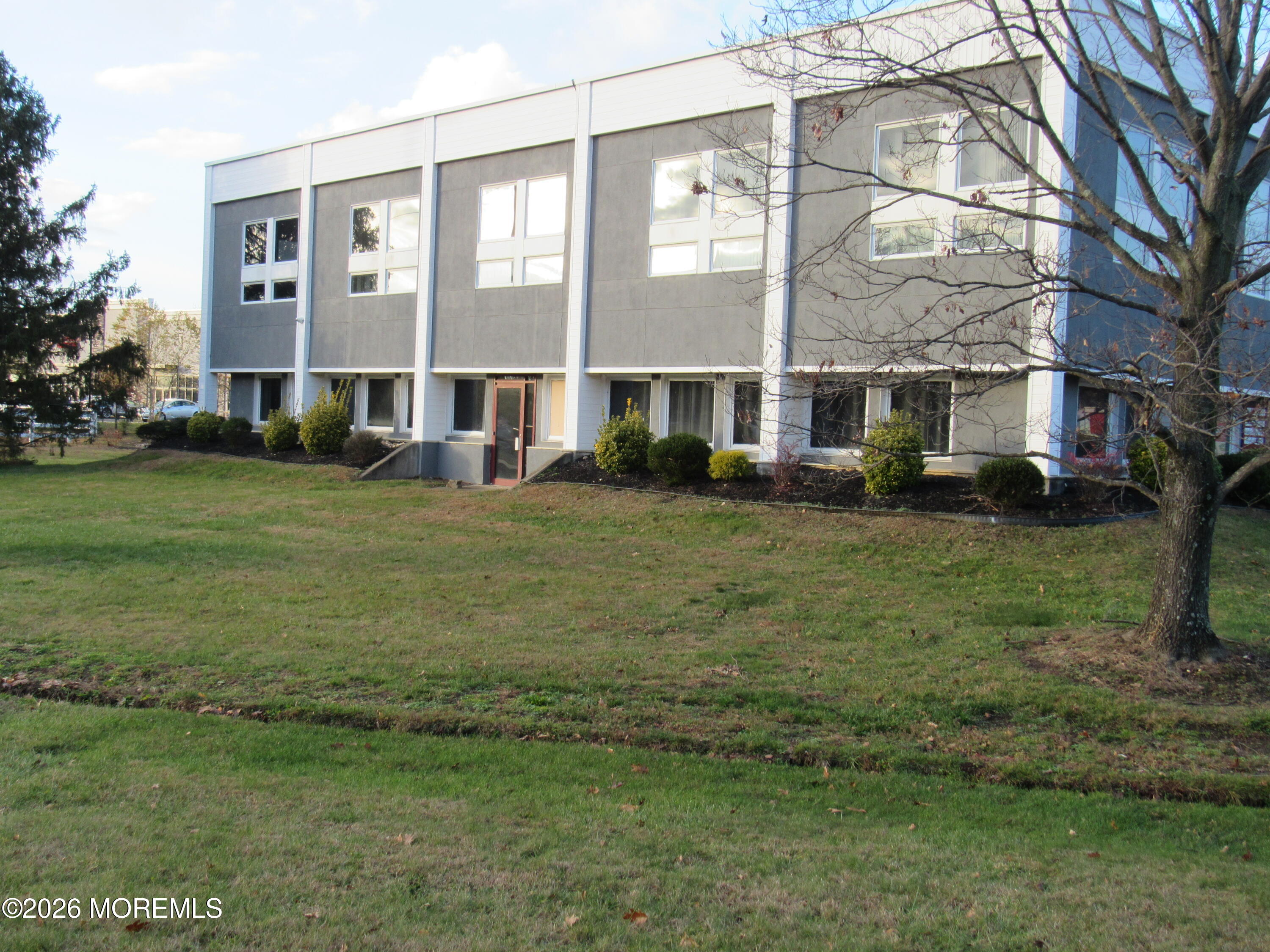 981 Route 33 Monroe NJ 08831