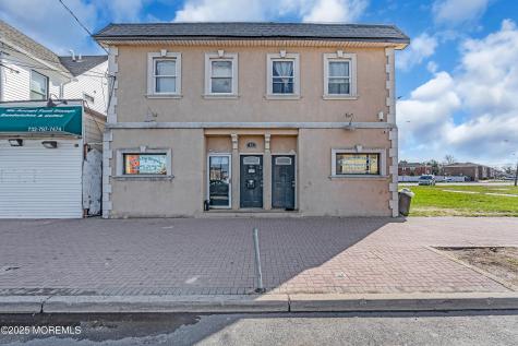 40 Carr Avenue Keansburg NJ 07734