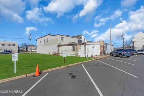 40 Carr Avenue Keansburg NJ 07734