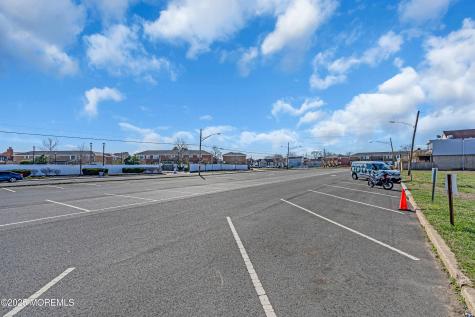 40 Carr Avenue Keansburg NJ 07734