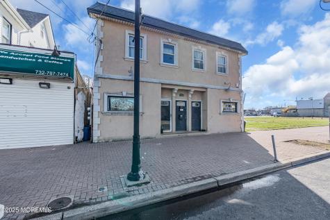 40 Carr Avenue Keansburg NJ 07734