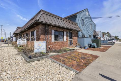 1605 Grand Central Avenue Lavallette NJ 08735