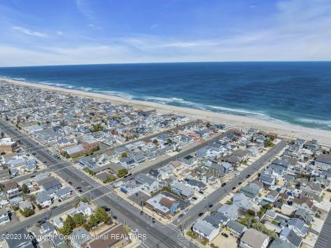 1605 Grand Central Avenue Lavallette NJ 08735