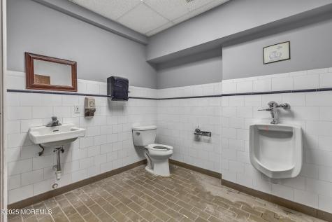 31 E Main Street Freehold NJ 07728