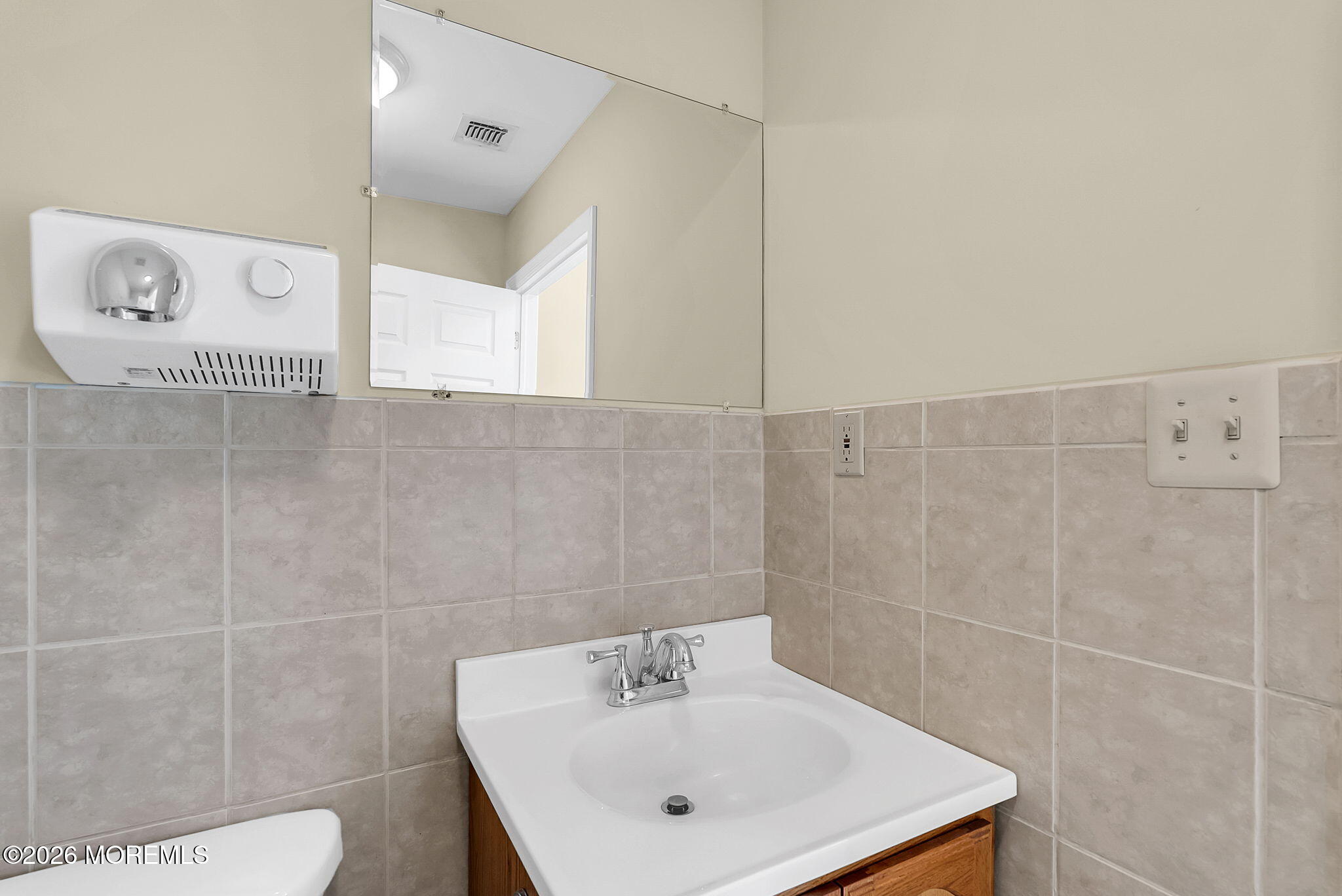10 Tindall Road Middletown NJ 07748