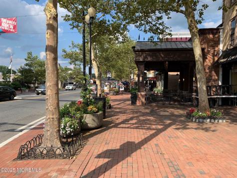 4 E Main Street Freehold NJ 07728