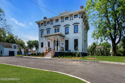 49 E Passaic Street Rochelle Park NJ 07662
