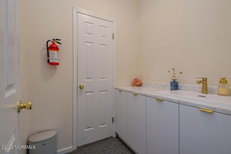 935 Nj-34 Matawan NJ 07747