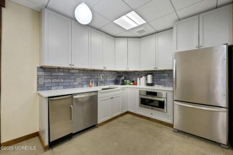 85 Orient Way Rutherford NJ 07070