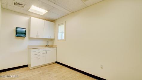 2 Kings Highway Middletown NJ 07748