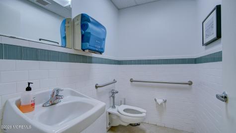 2 Kings Highway Middletown NJ 07748