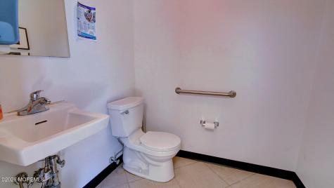 2 Kings Highway Middletown NJ 07748