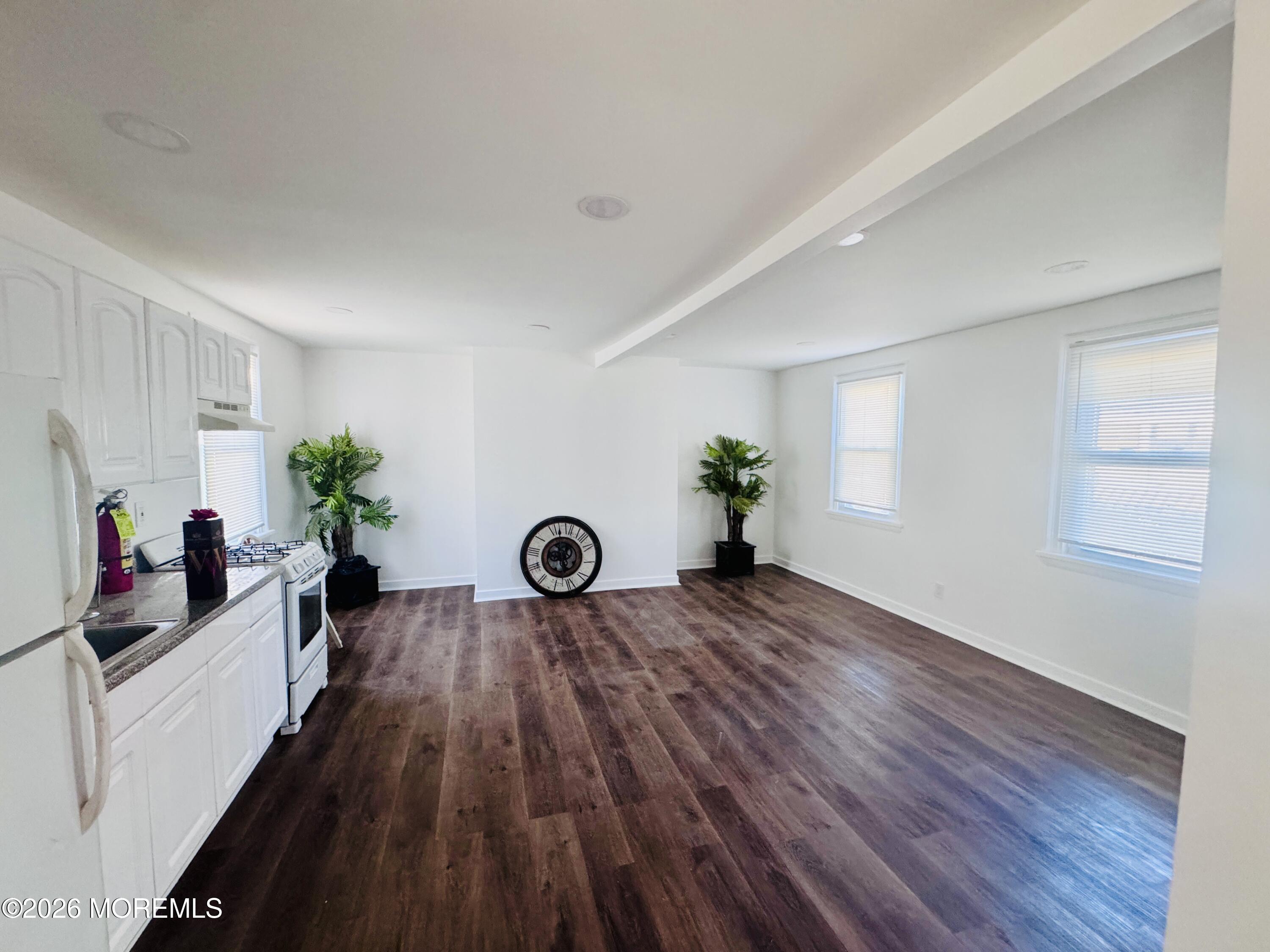 54 W Front Street Keyport NJ 07735