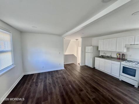 54 W Front Street Keyport NJ 07735