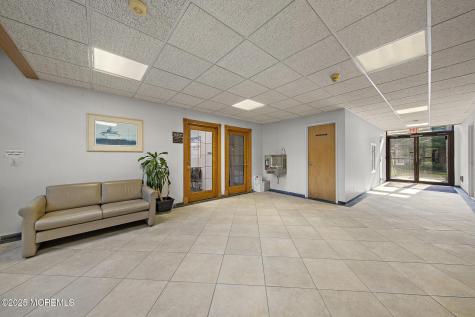 257 Monmouth Road Oakhurst NJ 07755
