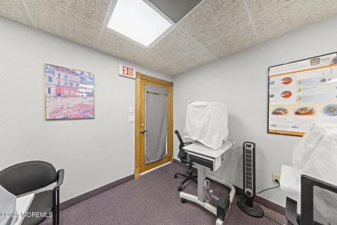 257 Monmouth Road Oakhurst NJ 07755
