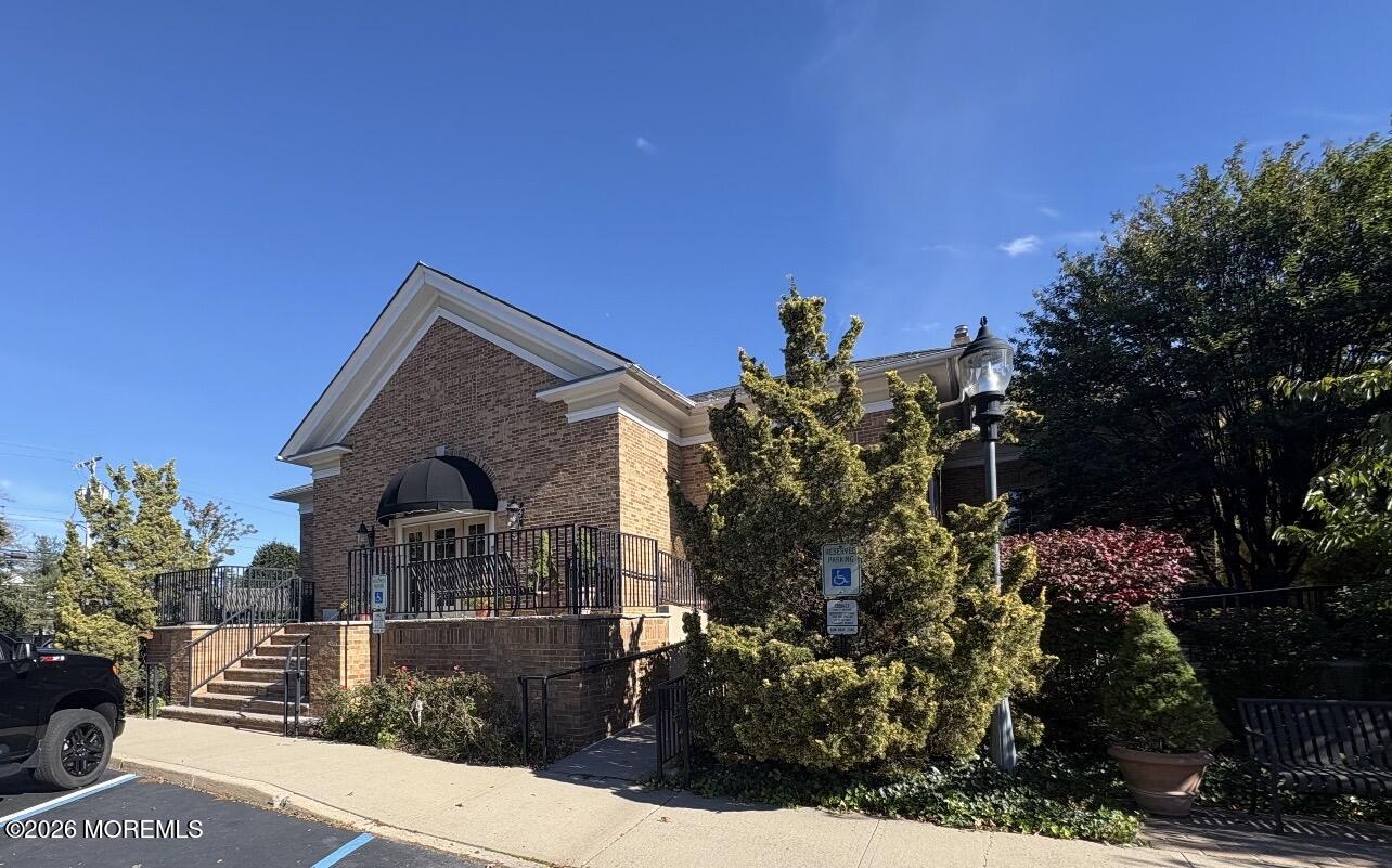 47 W River Road Rumson NJ 07760