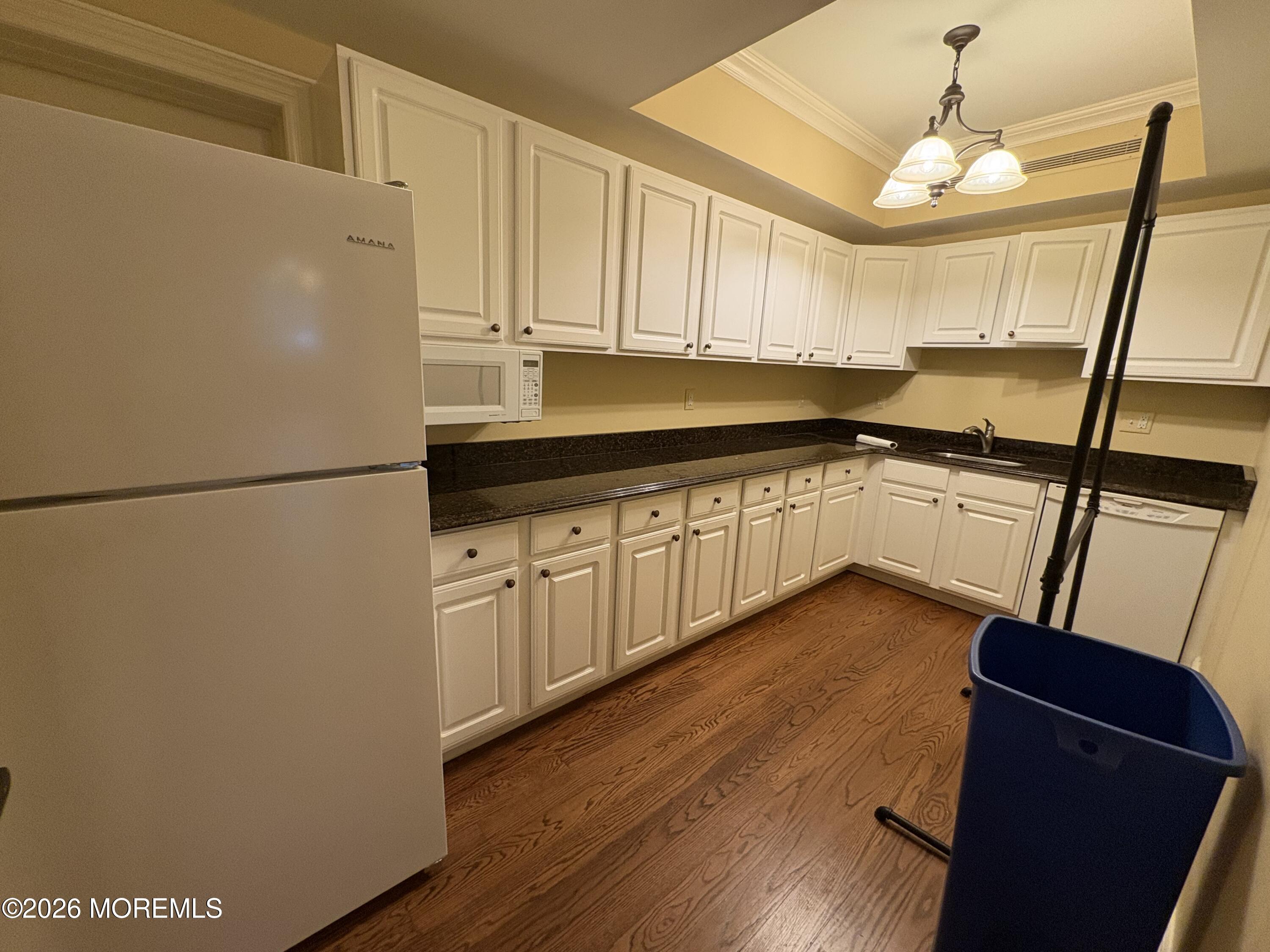 47 W River Road Rumson NJ 07760