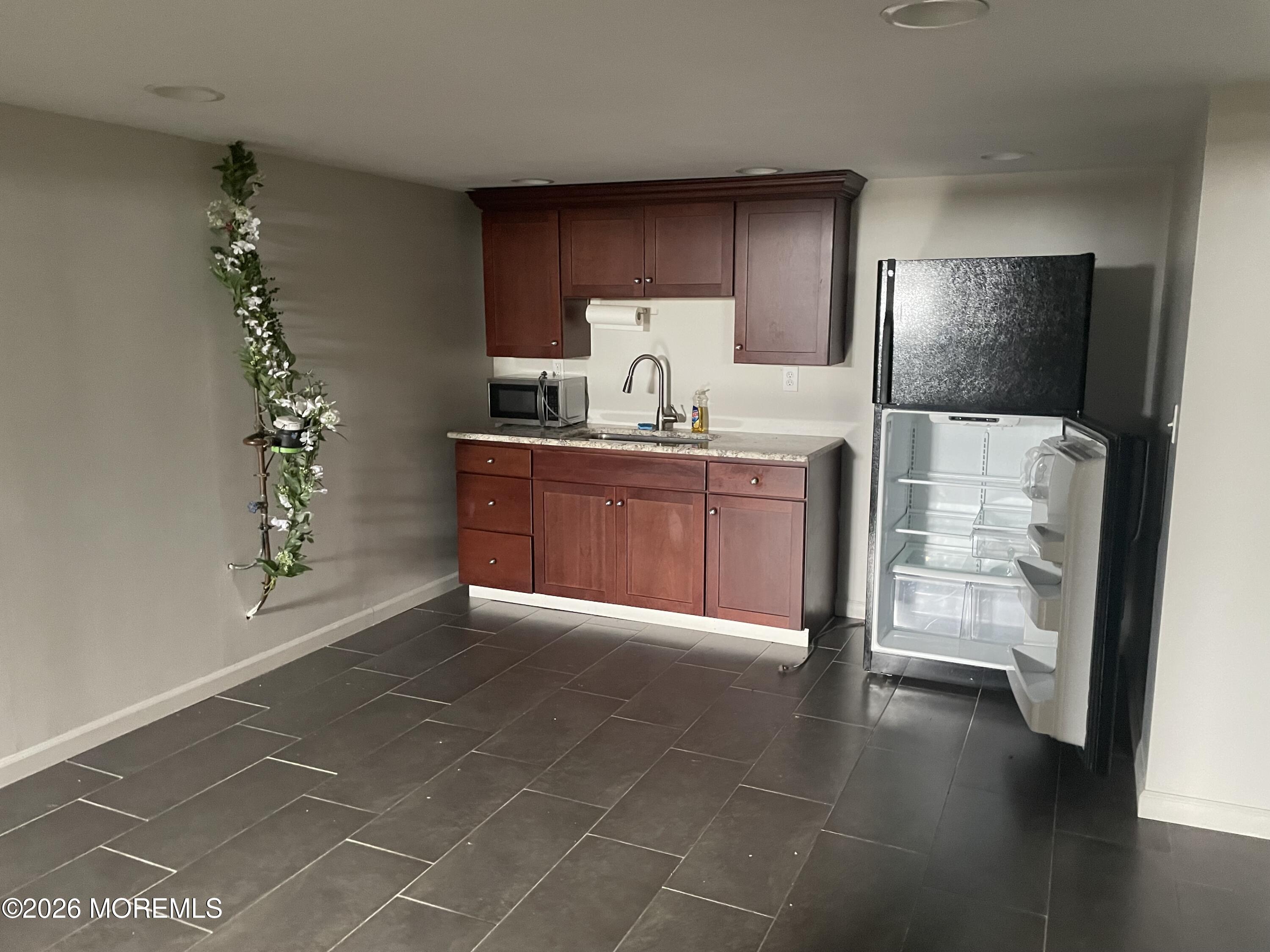 30 Union Avenue Lakehurst NJ 08733