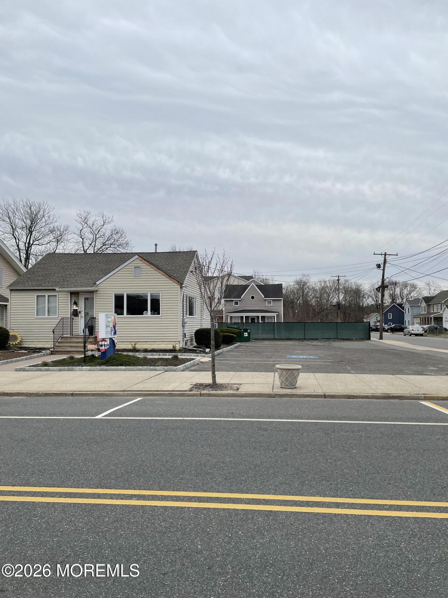 30 Union Avenue Lakehurst NJ 08733